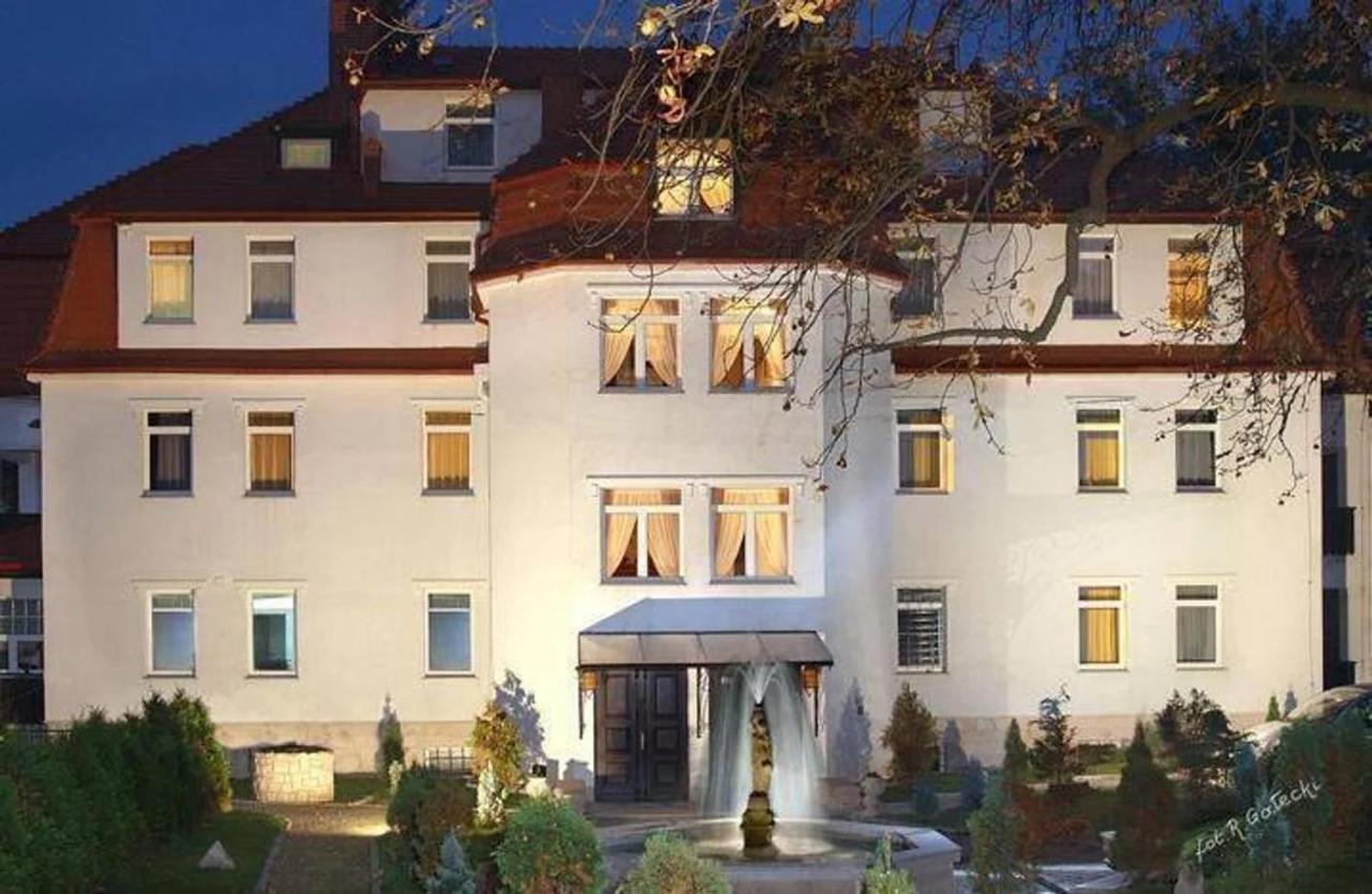Viilla Rezidence Panzió Kudowa-Zdrój Kültér fotó